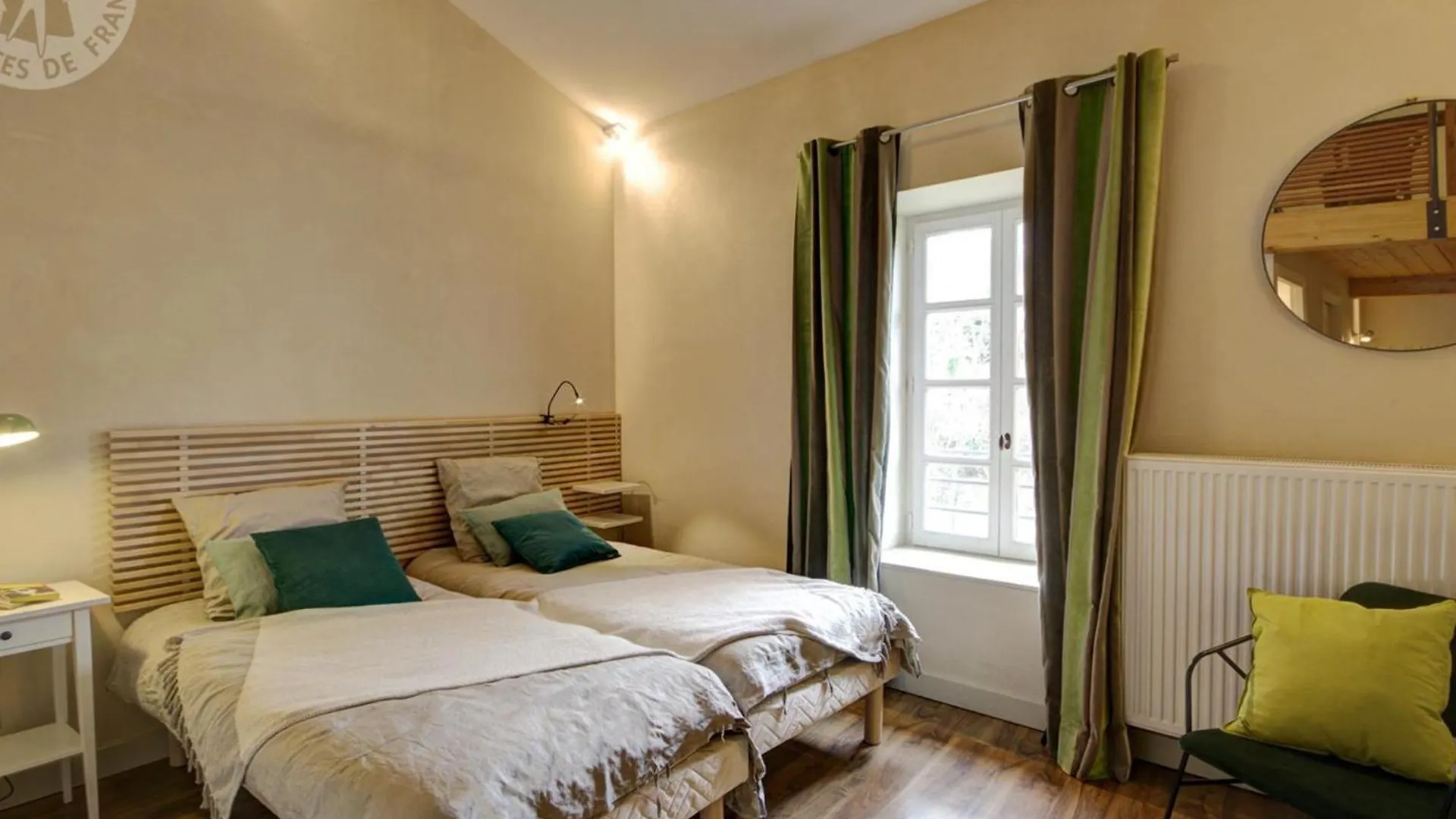 Gite Historique Au Coeur Du Parc Du Pilat - 14 Pers, 3 Ch, 3 Sdb, Wifi, Jardin, Animaux Acceptes - Fr-1-496-136 Sainte-Croix-en-Jarez Ferienhaus