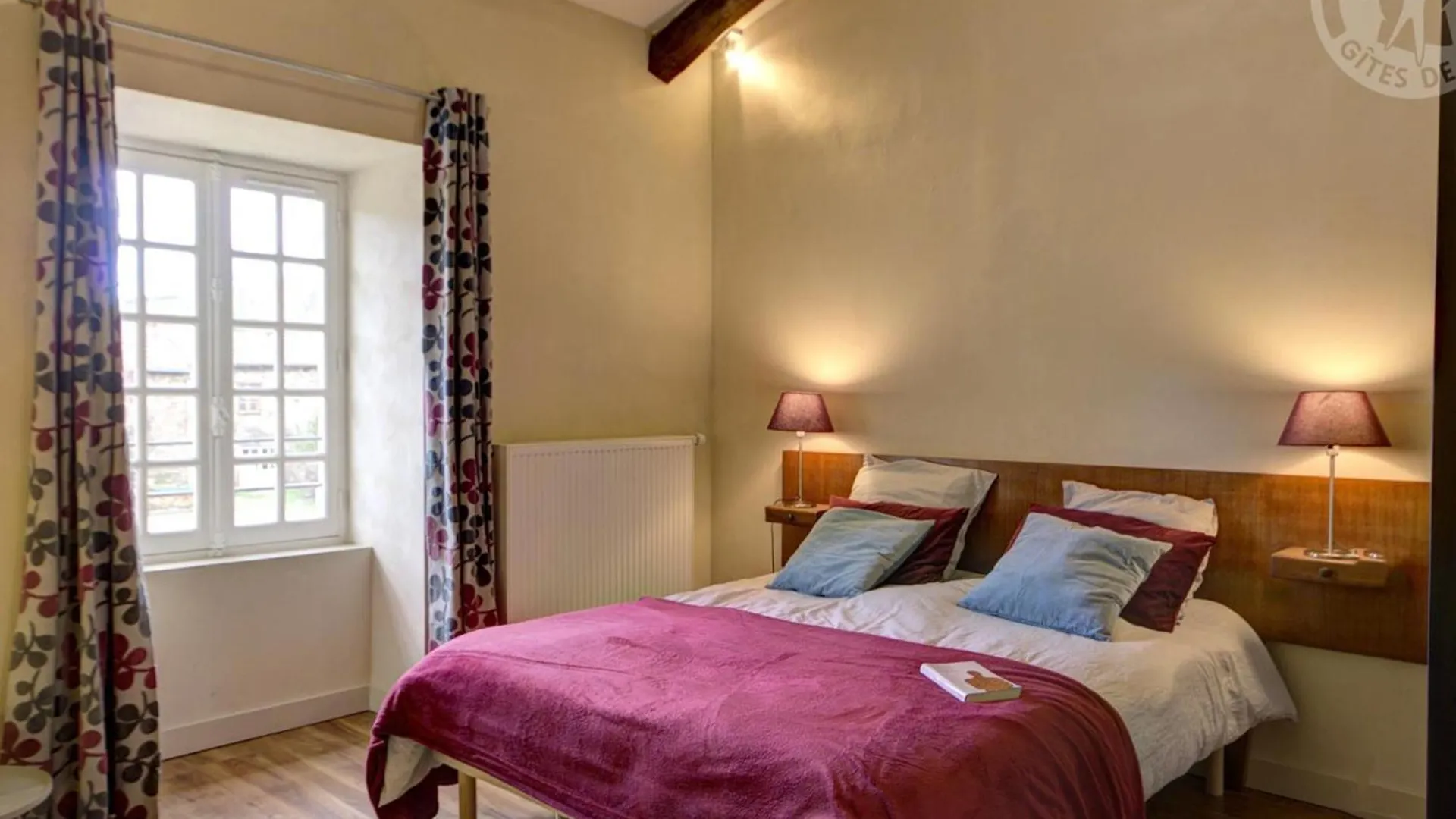Gite Historique Au Coeur Du Parc Du Pilat - 14 Pers, 3 Ch, 3 Sdb, Wifi, Jardin, Animaux Acceptes - Fr-1-496-136 Sainte-Croix-en-Jarez