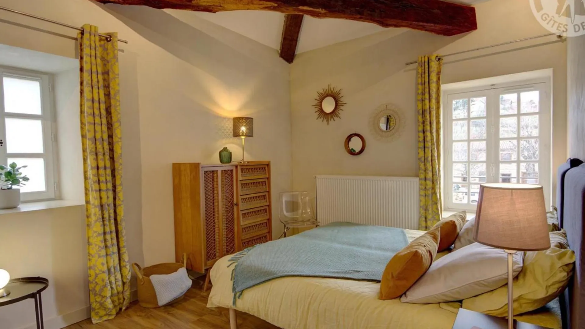 Gite Historique Au Coeur Du Parc Du Pilat - 14 Pers, 3 Ch, 3 Sdb, Wifi, Jardin, Animaux Acceptes - Fr-1-496-136 Sainte-Croix-en-Jarez 0*,  Frankreich